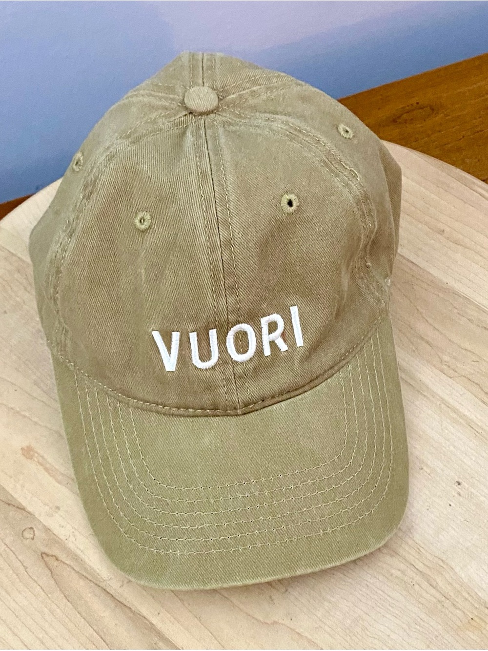 Vuori Adjustable Unisex Camel Brown Ball Cap Hat Adjustable Workout Athletic - Picture 11 of 12